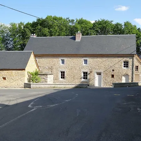 Au Puits بيت للعطل